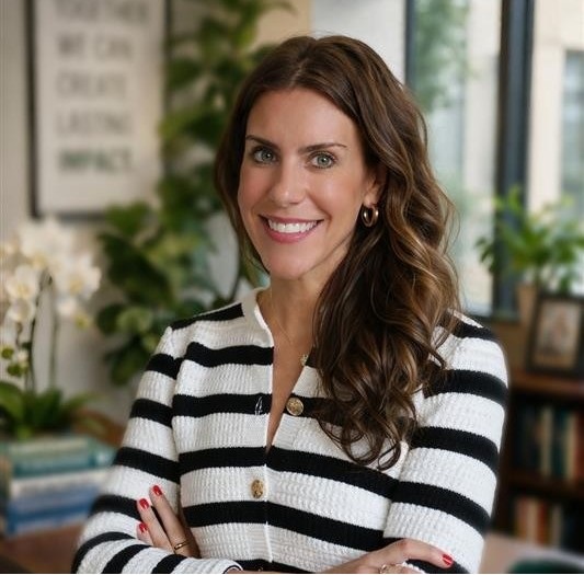 elizabeth e headshot